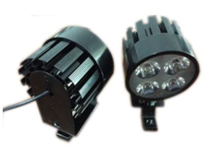 FAROL MOTO 4 LED 12V 4W CARCAZA NEGRA