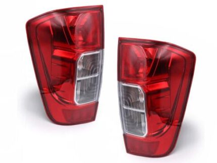N-26550-4KH0C-3 FAROL TRASERO DERECHO NISSAN NP300 15-18