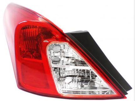 26550-3BG0A  FAROL TRASERO DERECHO NISSAN sunny Versa 2014