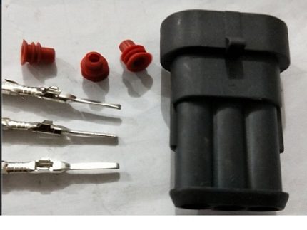 DJ7031Y CONNECTOR FOR 3 PINS , WITH 3 TERMINALES AND 3 WATERPROOF PLUGS