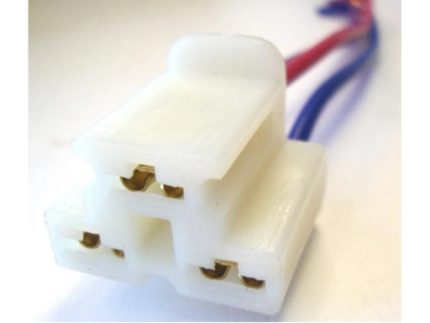 119E ENCHUFE ALTERNADOR(REGULADOR) BOSCH CON CABLE 3T