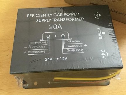0132030 INSTRUMENTOS TALLER CONVERTIDOR with cigarette lighter DC24V TO DC12V output current 20A