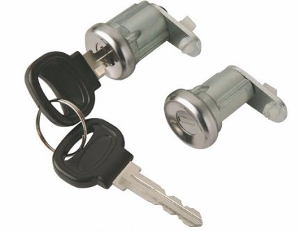 050108002 BE32-76-21 8002 DOOR LOCK FOR Mazda RX7 : 1979 - 1989 W/KEY 02-12028