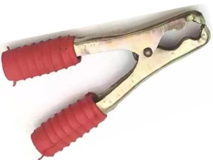 HM211R CLIP DE BATERIA 75 AMPERES COLOR ROJO