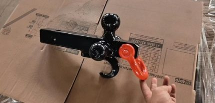 HT2001 SOLID HITCH TOW 3 BALL SIZE IS 1-7/8“, 2" AND 2-5/16" with Hook and Dring