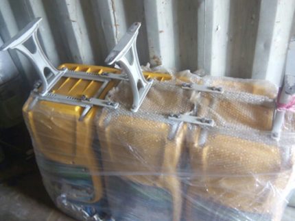 ALUMINUM LEG FOR 3 SEATS CHAIR
