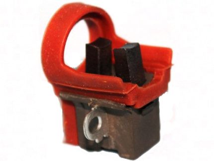 CARBON BRUSH HOLDER ASSEMBLY FOR NIPPONDENSO IR/EF ALTERNATORS