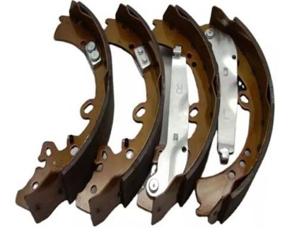 04495-0K120 BRAKE SHOES TOYOTA HILUX.VIGO KAVAK FORTUNER 4WD 4X4 DIESEL
