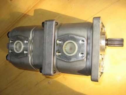 704-56-11101 HYDRAULIC PUMP